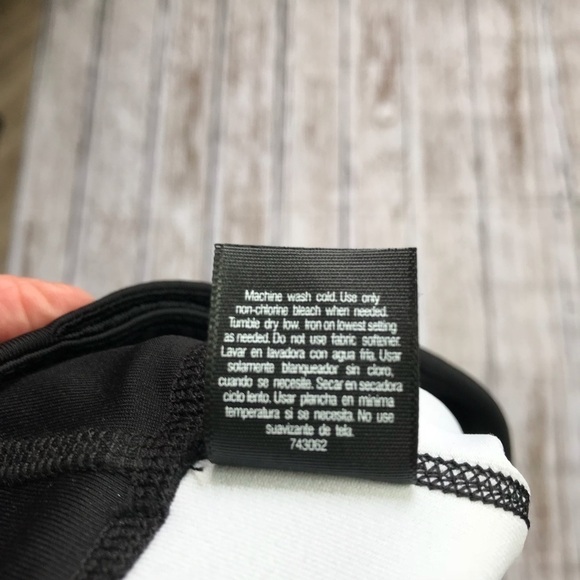 Xersion Workout Capri - Picture 7 of 8